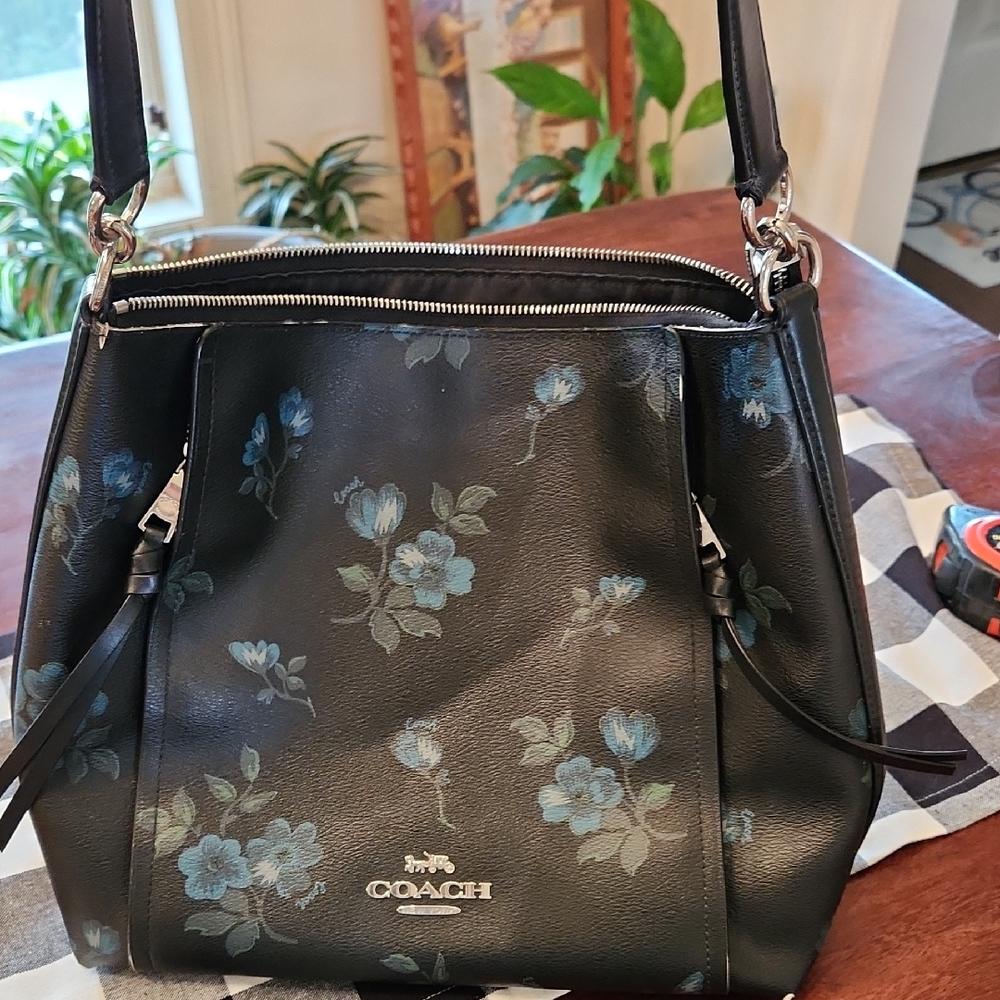 Coach Black and Blue Floral Shoulder Bag F79996 Vintage